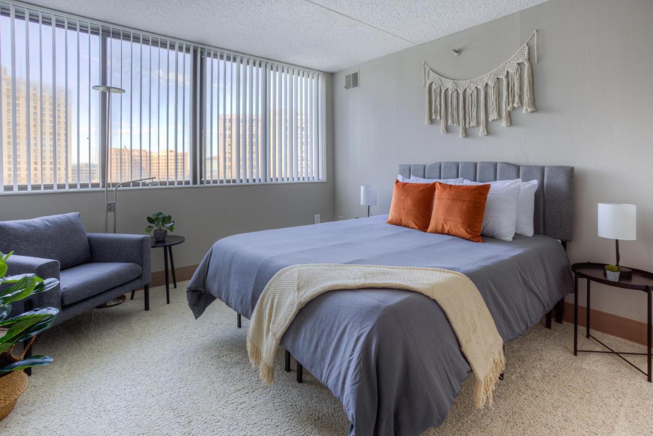 Frontdesk 1431 Washington Blvd Apts Downtown Detroit 底特律 客房 照片